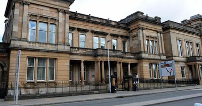 Renfrew drug addict "given chance" by sheriff after punching vulnerable woman
