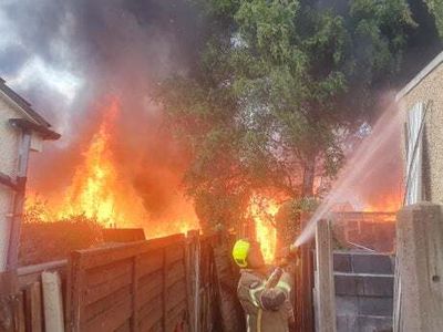 Wildfires break out across London as capital sizzles in new heatwave