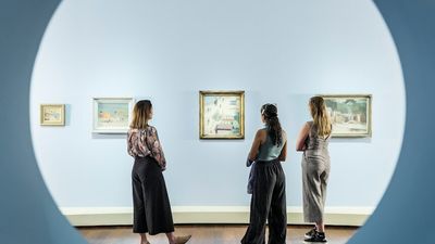 Want to get more out of your art gallery visit? Start by looking at less