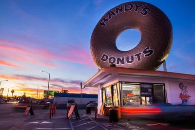 Iconic Donut Giant Expanding to Vegas