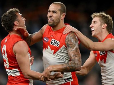 Swans block out Franklin AFL distraction