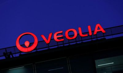 Veolia to sell Suez UK waste business to Macquarie for €2.4bn