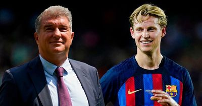 Barcelona chief tells duo to leave amid Man Utd's transfer interest in Frenkie de Jong