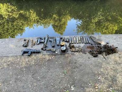 Catford: Family’s shock after discovering stash of guns while paddling in south London river