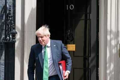 No 10 ‘will assist’ inquiry into whether Boris Johnson lied to MPs