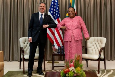 U.S. Africa strategy stresses China, Russia threats