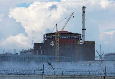 Ukraine and Russia promise to allow UN nuclear plant visit amid fears of disaster