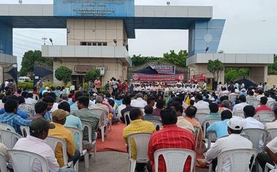 ‘YSRCP govt. turned blind eye to SDSTPS workers’ protest’