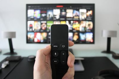 Is Roku Stock a Buy at the Lows?