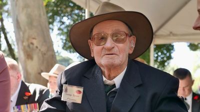 80th anniversary service of Kokoda campaign honours Queensland's only surviving veteran of the 39th battalion