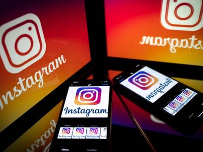 Britons ‘will leave 10,000 pictures online in their lifetime’