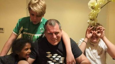 Australian man Robert Pether's health deteriorating 16 months after 'arbitrary detention' in Iraq began
