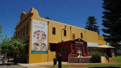 Fremantle's Spare Parts Puppet Theatre cancels all upcoming shows after building deemed unsafe