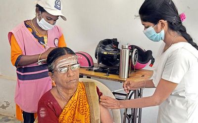 Active COVID-19 cases in India decline