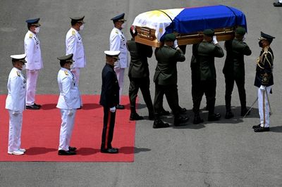 Hero's burial for former Philippine leader Ramos