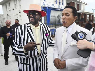 Motown stars celebrate a museum expansion that honors Hitsville
