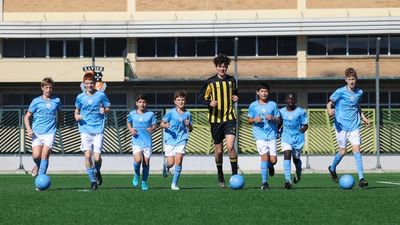 Manchester City teams with St Laurence's College for football coaching program in Brisbane