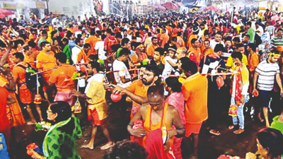 Jharkhand: Record turnout at Baba dham on last Somwari