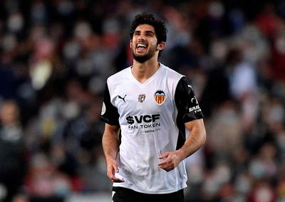 Wolves sign Goncalo Guedes in £27.5m deal from Valencia