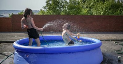 Met Office issues 'extreme' UK heatwave warning in Leeds as temperatures could hit 30C