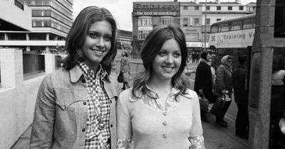 When Olivia Newton-John met her doppelganger outside Liverpool shopping centre