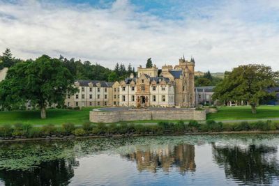 ‘Scotland’s poshest resort’ condemned by union in row over workers' tips