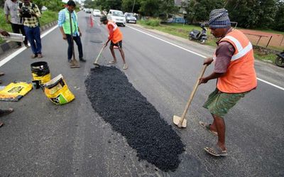 Bad roads dominate political debate in Kerala
