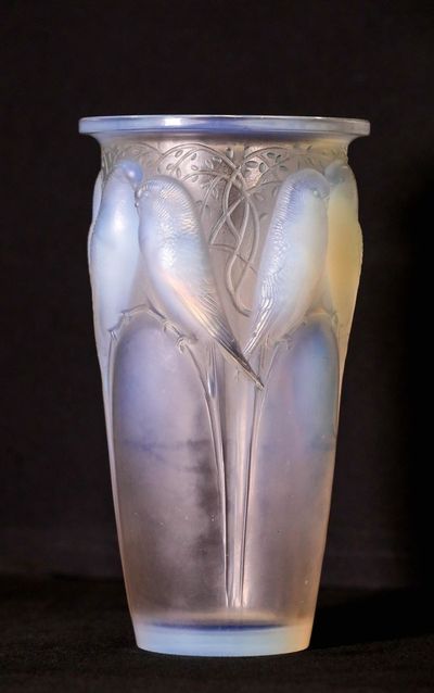 Rare vase sells for over £5,000 at auction in Belfast