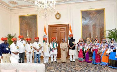 Telangana Congress leaders meet President Murmu on ST issues