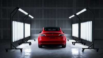 Tesla's New Speedy Service Plan Drops Some Loaners, Uber Options