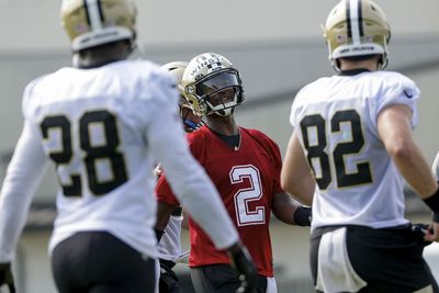 Dennis Allen says Jameis Winston is ‘day to day’ with sprained right foot