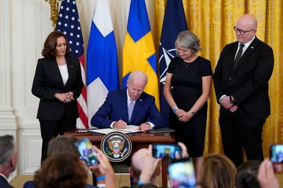 Biden formalizes US support for Finland, Sweden joining NATO