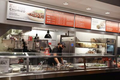 Chipotle to pay NYC workers $20m for violating city labour laws