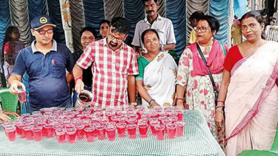 Kolkata: Religious harmony with water & sherbat