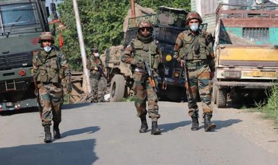 J&K: 3 LeT militants trapped in encounter in Budgam