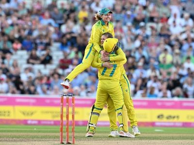 Aust capt Lanning takes break from cricket