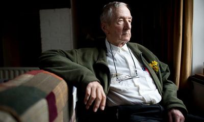Share your tributes and memories of Snowman author Raymond Briggs