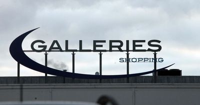 Police probe launched after vandals smash window of moving bus in attack in Washington