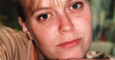 Mum-of-eight dies at 47 - after spending years indoors to stop people staring at her face