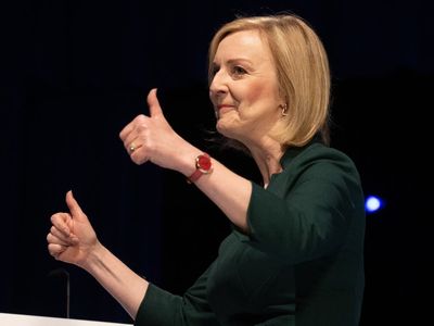 Sturgeon says Truss asked her about how to get into Vogue magazine