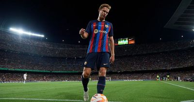 Manchester United might already have an ideal partner for Frenkie de Jong if he joins