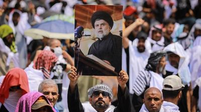 Sadr Calls on Iraq Judiciary to Dissolve Parliament within a Week