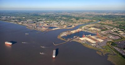 Bristol Port workers secure 'significant pay rise'