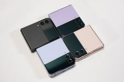 Samsung is right: Folding phones deserve our respect