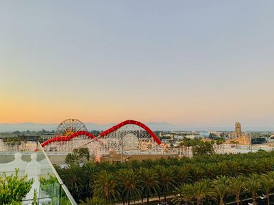 How To Trade Walt Disney Stock Before And After Q3 Earnings