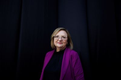 Canada largest private sector union elects first woman president