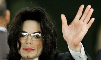 Michael Jackson’s estate and Sony settle lawsuit over songs by ‘impersonator’