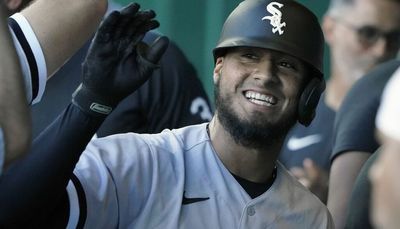 Lenyn Sosa gets start at short for White Sox