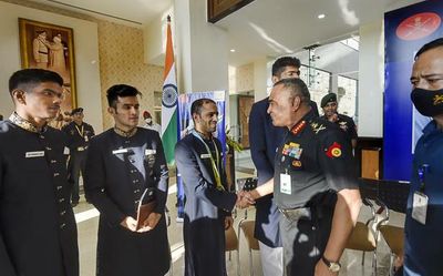 General Pande felicitates Army’s Commonwealth Games team