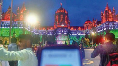 BMC to shell out Rs 47 lakh on Tiranga LED lighting for south Mumbai buildings